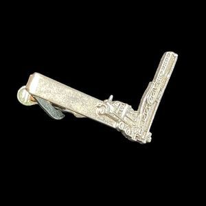 Mercury Industries Vintage Truck Tie Clip